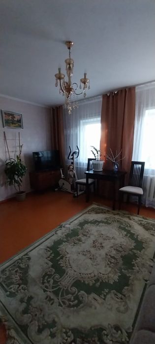 Продам дом с центральным отоплением.