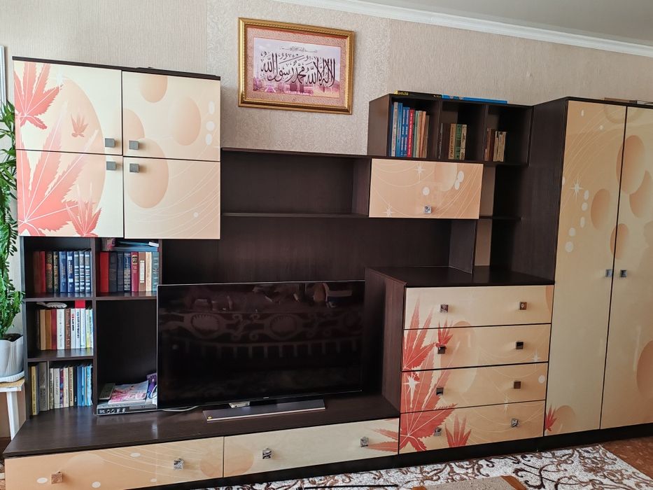 Продам стенку в хорошем состоянии