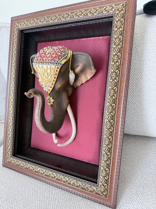 Продам картину Слон