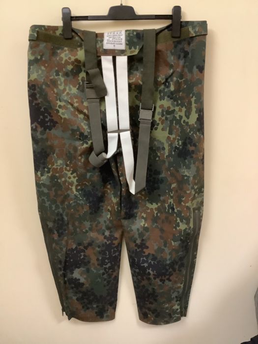 Pantaloni camo marime 52-54