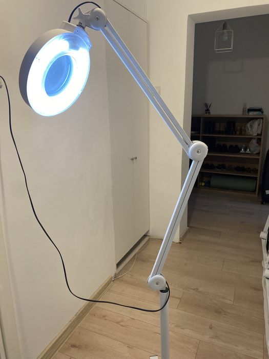 Lampa led + scaun tehnician