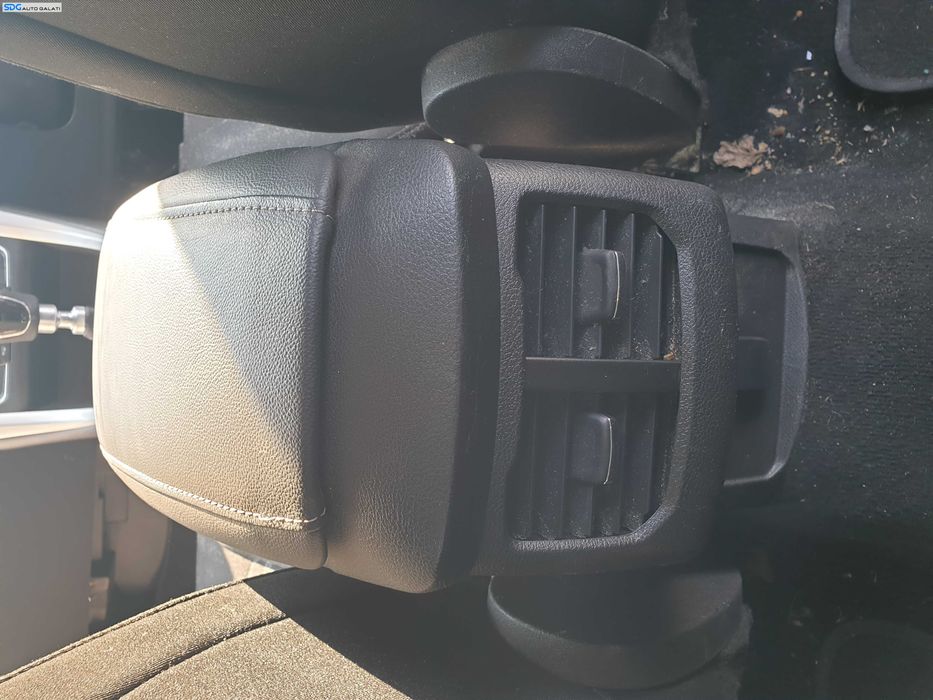 Cotiera Piele cu Consola Centrala Ford Mondeo Mk 5 2014 - 2021 [Q0832]