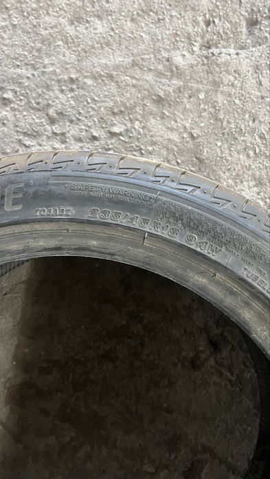 Продается шины 18 размер