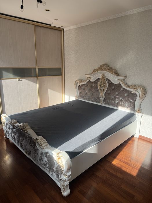 Кровать двухспальная 2*180