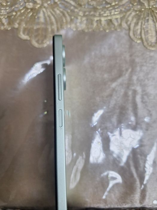 Redmi 13 C Храпилище : 126 гб  Камера : 50 MP