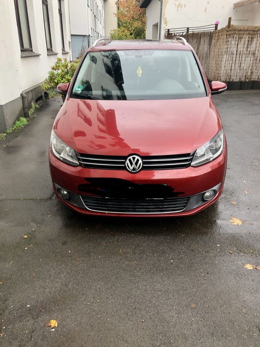 Vand vw Touran 2011 7 locuri