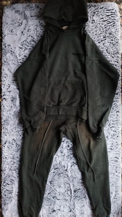 Compleu Essentials Fear Of God