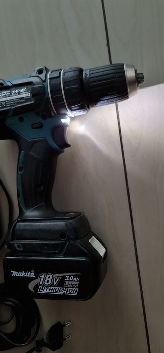 Autofiletanta Makita cu percutie !
