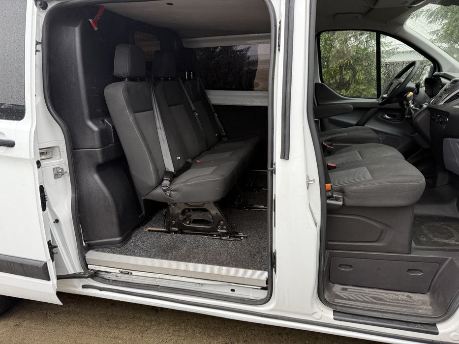 Transit Custom 2.2 D 6 locuri si 7m cub bagaj L2H2,an 2015,125 PS.Clima.