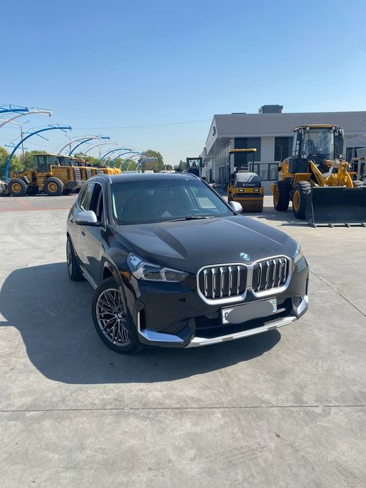 BMW iX1 xDrive30 M Sport