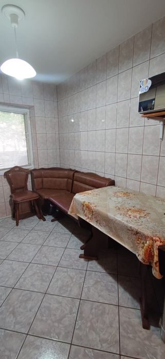 Vând apartament 4 camere, Slatina, OLT