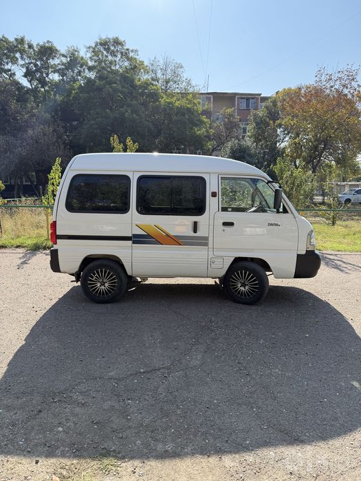 Chevrolet Damas Deluxe