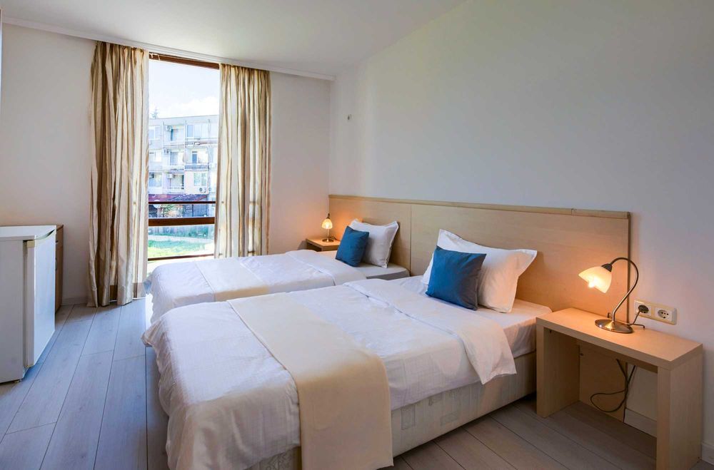 ТОП ОФЕРТА | Голям тристаен с паркомясто в  Слънчев бряг, Сандс