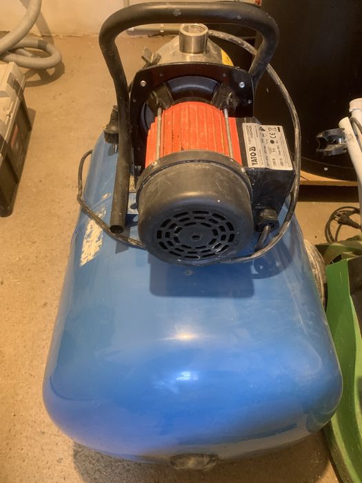 Hidrofor pompa Yato vas 100 l nou