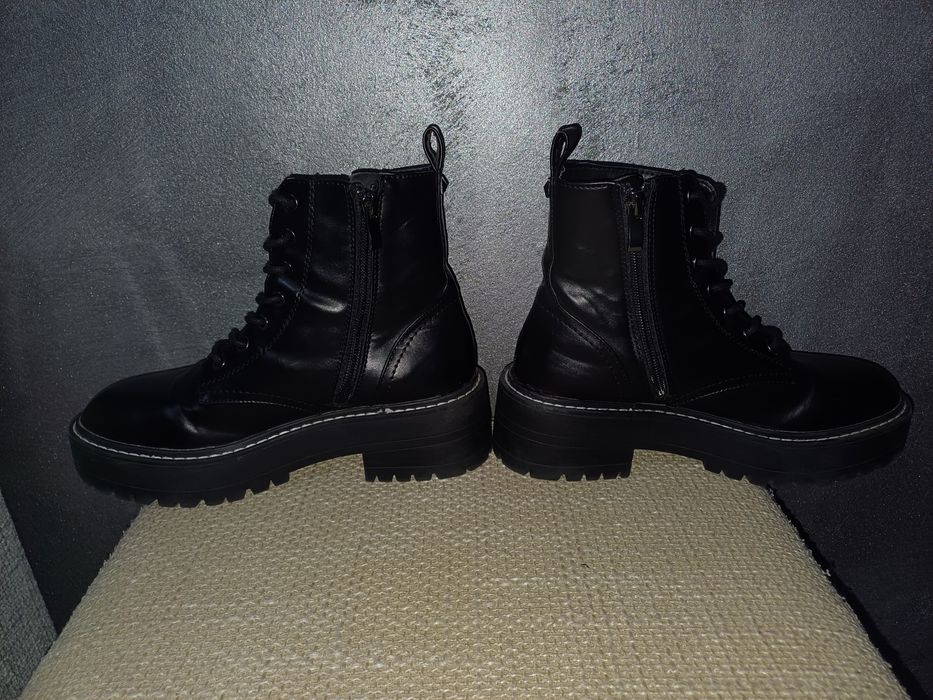 Ghete dama Stradivarius