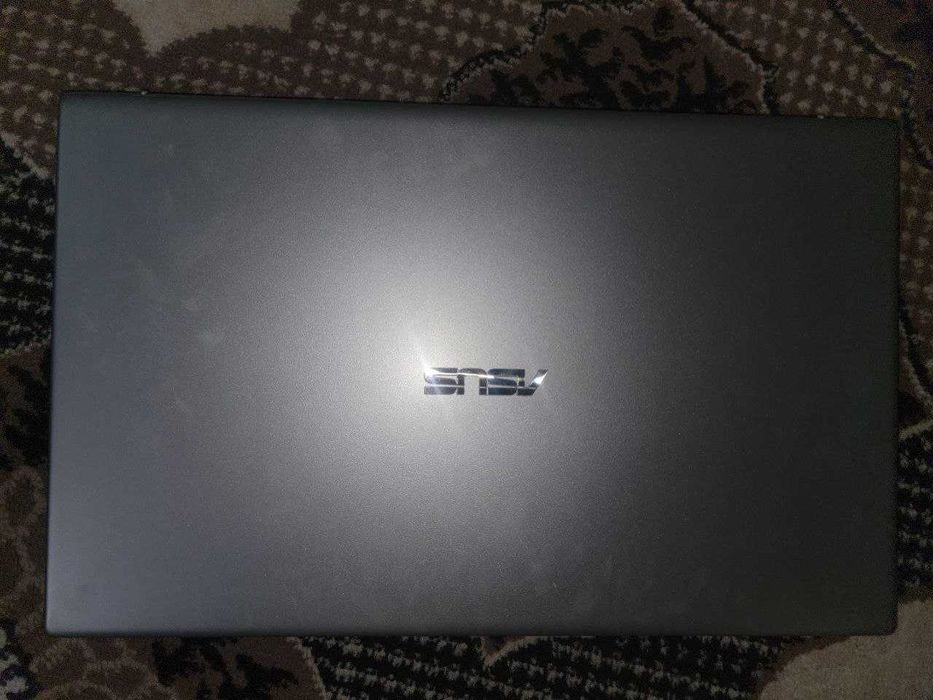 ASUS VivoBook 17.3 laptop