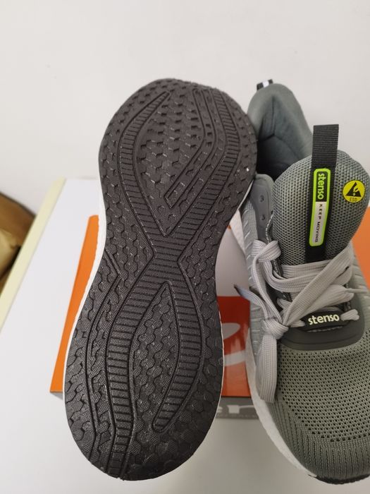 Работни обувки-нови