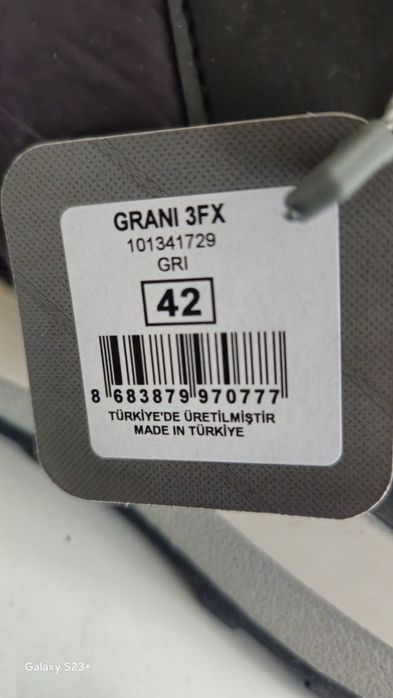 Кроссовки осень зима Турция разм.42