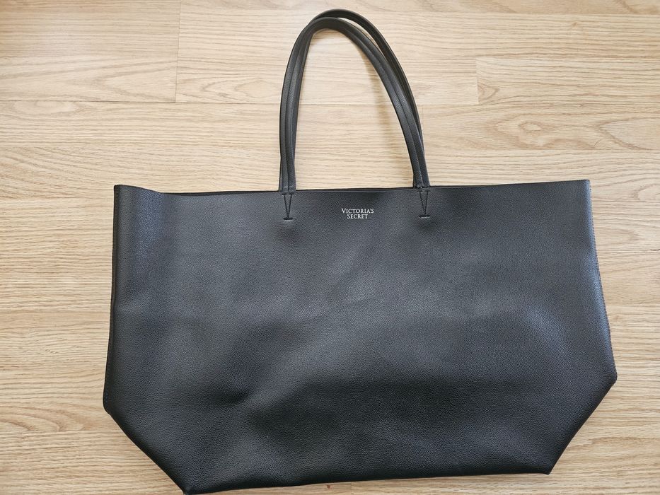 Кожена чанта Victoria secret