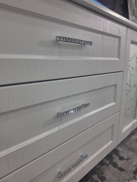 Продам стенку под ТВ