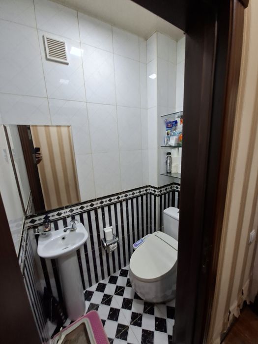 Продажа квартиры банковской 4/4/4 Алмазарский район улица Мухбир. Евро