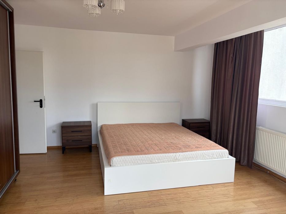 Penthouse de vânzare ,184 mp– 3 camere, 2 terase mari, garaj subteran