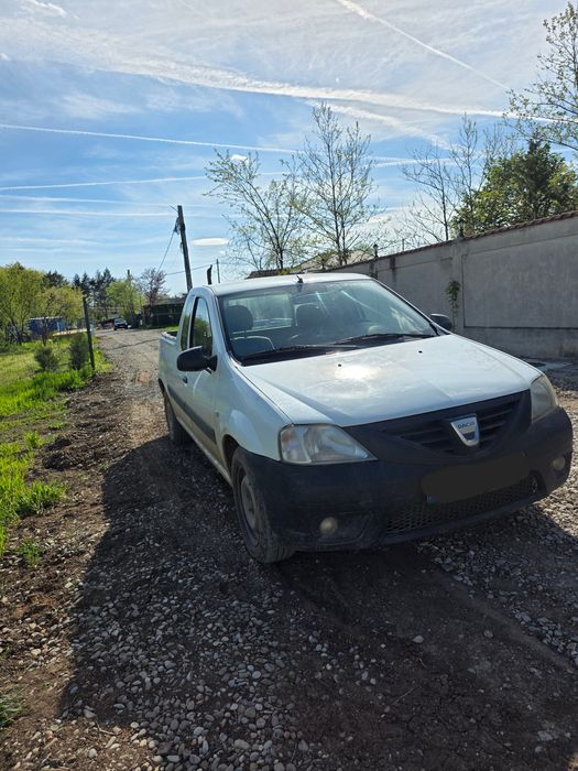 Vând Dacia Logan Pick up