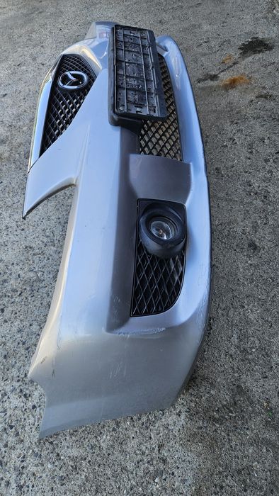 Предна светло сива Броня за Mazda Premacy 2004г.