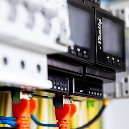 Instalații electrice .  Fotovoltaic off-grid . Smart Home Assistant