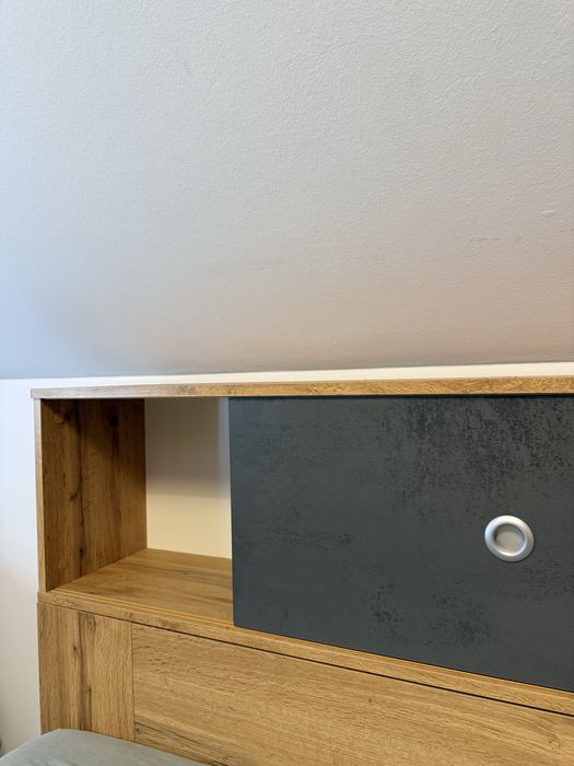 Pat MOMAX 140x200 cu sertare, fără saltea. PREȚ NEGOCIABIL.