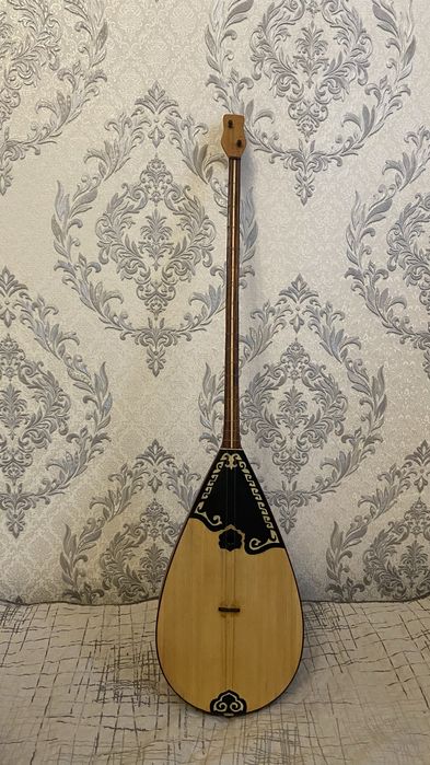 Кәсіби (Профессоналды) домбыра сатылады