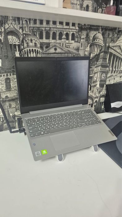 Продам ноутбук Lenovo
