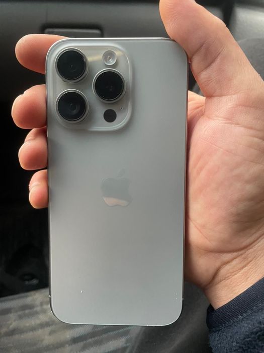 Продам  Айфон 15pro