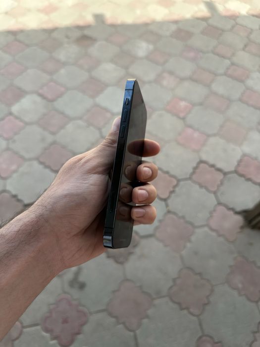 Продам телефон Айфон 12 Pro 128 Gb