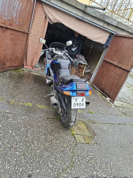 Продава се Kawasaki ZZR 400