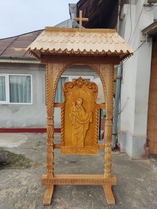 Troița din lemn de stejar