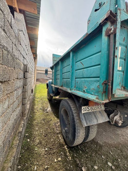 Zil 130 Samasval srochna sotiladi