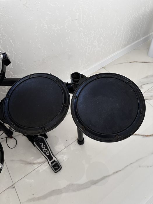 Електроннен барабенен сет roland TD9