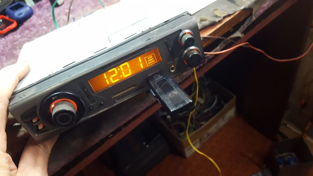 Продам магнитолы