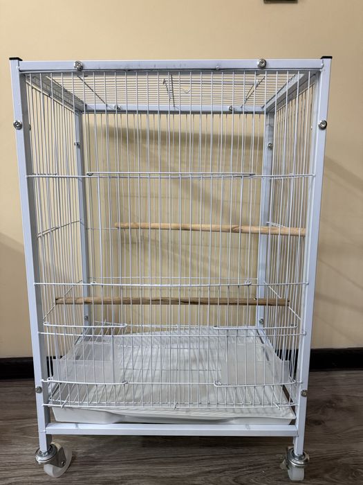 Продается новая клетка для попугаев!