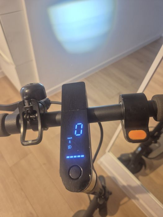 Trotineta electrica Xiaomi Mi Essential, Autonomie 20 Km, 20 Km/h, Negru