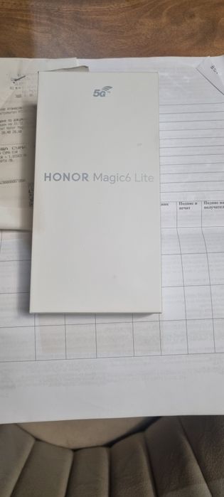 Продавам гаранционен HONOR Magic 6 LIte 256GB