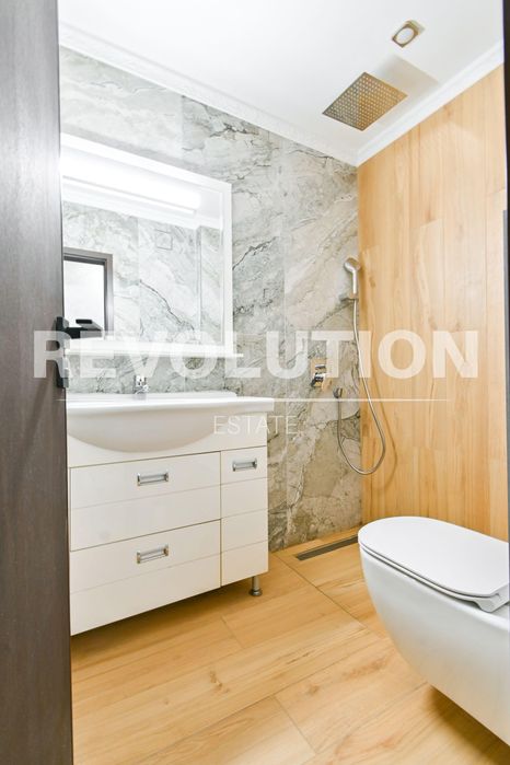 Дава се под наем Тристаен апартамент в София, Зона Б-5 - 108 кв.м за 1300 € - Снимка #7