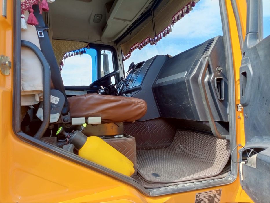 Продам SHACMAN SX3258DR384, 2021 г.в.