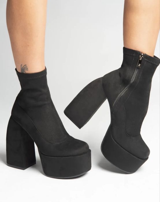 Продам новую обувь