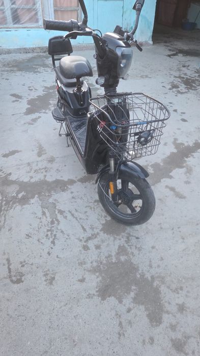 Электроскутер ск8