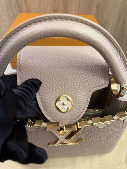 Geanta Louis Vuitton mini capucines