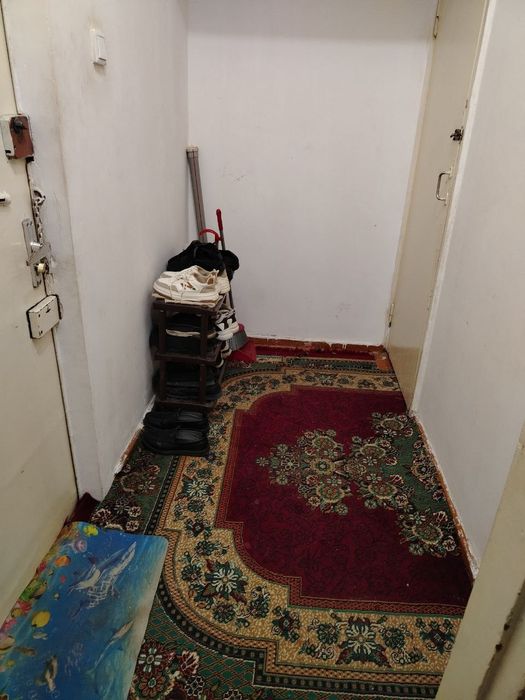 Сотилади. 1хона   Чилонзор 21 квартал