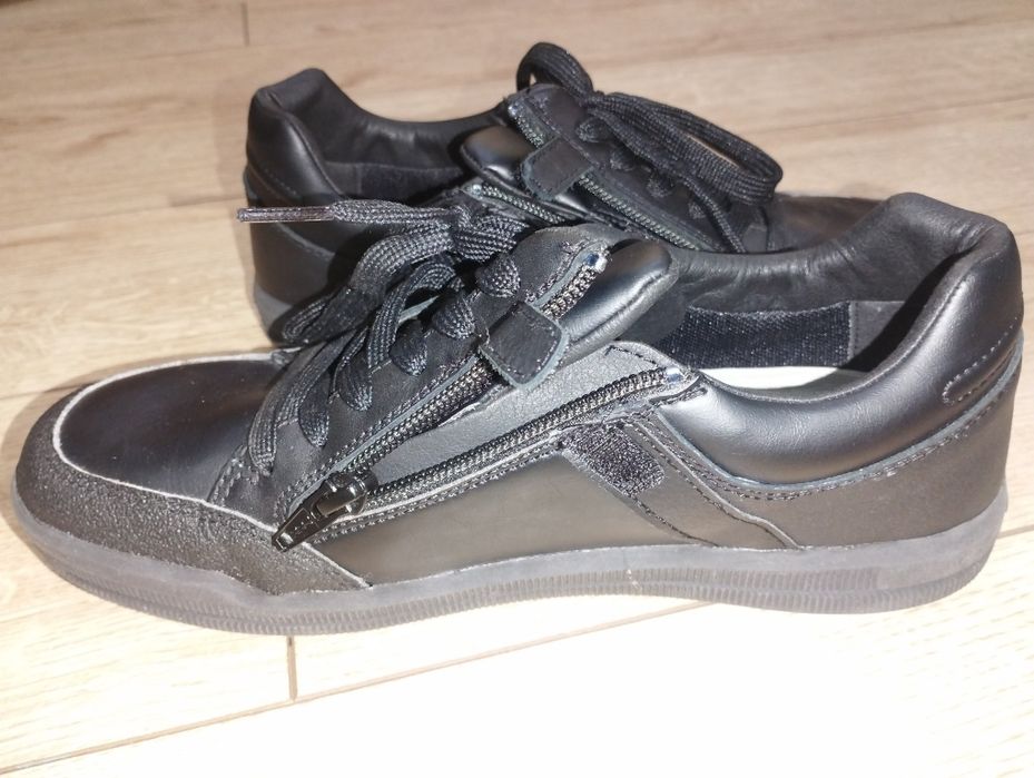 Кожанные кроссовки Geox