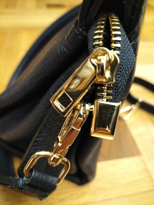 Poșetă din piele naturală